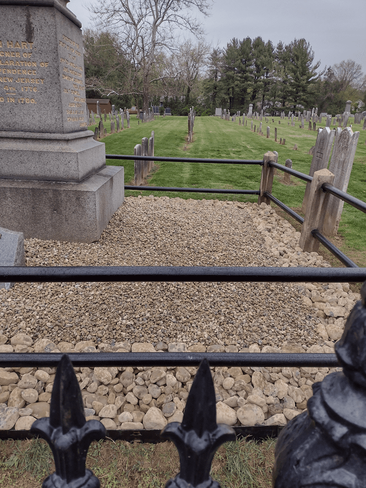 Smaller rocks were installed closer to the monument.